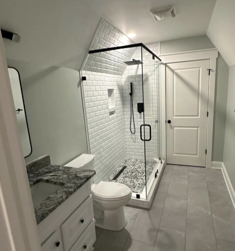 Bathroom principal shower glass door